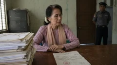 เมียนมาลดโทษอองซานซูจีอีกครั้ง แต่ยังไม่เห็นทางปล่อยตัว