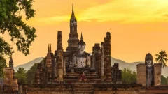 "สุโขทัย" จากเมืองใต้ร่มเงาขอม สู่การกำเนิดชาติตะวันออก
