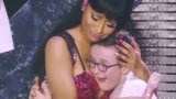 ขำเบาๆ  Nicki Minaj โดนเด็กแย่งซีน