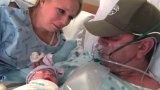 สุดซึ้ง!! คุณแม่ตัดสินใจทำคลอดก่อนกำหนดเพื่อให้ลูกได้พบหน้าพ่อเป็นครั้งสุดท้าย