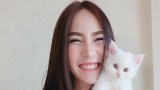 “น้องหญิง” เจ้าของคลิปเดินแบบยิ้มหวาน โดนเสี่ยจ้างทานข้าวในราคา 3 ล้าน! แต่เจ้าตัวตอกกลับแรงมาก!!
