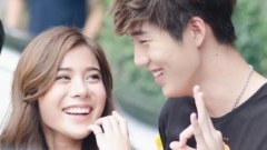 ของใคร&hellip;ใครก็หวง!!!จูบอีกทีมีโดนหนามทุเรียน&hellip;เกิดอาการเบะปากมองบน หลังเล่นบทเลิฟซีน&rdquo;ต่อ ธนภพ-เก้า สุภัสสรา&rdquo;งานนี้มีปากเปื่อย ทำเอาแฟนตัวจริงควันออกหู