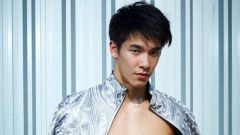 “เอิร์น จิรวัฒน์” หนุ่มตี๋ยิ้มหวาน สุดฮอต ซิคแพคแน่นๆ เห็นแล้วร้องซี๊ด