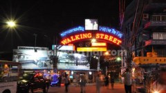 ย้อนดูภาพ สถานที่เที่ยวบนถนนคนเดินพัทยา ก่อนเจ้าหน้าที่เข้าควบคุม
