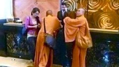 จับพระมั่วกามสวิงกิ้งในโรงแรมหรู