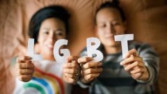 เพราะความรัก ไม่ได้มีรูปแบบเดียว กับ LGBT คนดังฮอลลีวู้ด