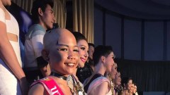 ทุกสายตาต้องหยุด-เรียกเอาเสียงฮา!!!กับเวทีประกวดนางงามสาวประเภทสอง!!!