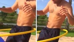 คลิป ฮูล่าฮูบที่ทำเอาคนดู ใจคอไม่ดีเลย...เหวี่ยงแรงจัง