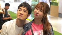 เปิดคลิปน่ารัก เมื่อภรรยาสาว ของ “อ้วน รังสิต” แดนซ์โชว์เอว ข้างรถยนต์