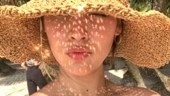ส่องลุคสวยแบ๊วปนเซ็กซี่ของ ญาญ่า อุรัสยา ไปเที่ยวไกลถึงมัลดีฟส์