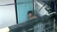 สายโชว์!! สาวสวยหน้าตาดีสุดทน แจ้งตำรวจ หนุ่มเช่าห้องใกล้บ้านแอบมองและสาวหนอนสไลด์โชว์ทุกวัน โดยสาวแอบถ่ายภาพเอาไว้ได้