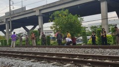 สยอง!! ชายนอนให้รถไฟทับใบหน้าขาดกระเด็น เสียชีวิตคาที่ที่ดอนเมือง
