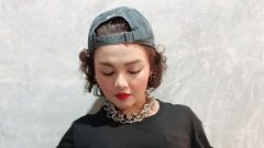 ชาวเน็ตเม้นต์ แรง หลังเห็นลุคใหม่ ตั๊กแตน ชลลดา