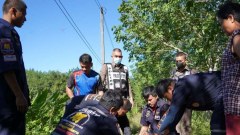 หนุ่มป่วยจิตเวช​ คลั่งเดินแก้ผ้าล่อนจ้อน​ ท้าตำรวจต่อย