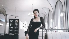 "ฝ้าย แอมฟายน์" ผ่านไป 15 ปี บอกเลยปัจจุบันแซ่บมาก ลืมภาพสาวร็อคในอดีตไปเลย
