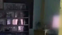 คลั่งยา! แก้ผ้า ดูหนังโป๊ อาละวาด ฉุนขอเงินแม่ซื้อยาบ้าไม่ได้