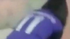 เยาวรุ่นไทย ขโมยมือถือ โดนบุกตบ 3 รุม 1