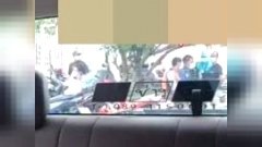 ฉาวอีก! สาวดูดนมออนไลน์ อัดคลิป FC เสียบโชว์กลางถนน