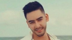 แซ่บไฟลุก "สิงโต เดอะสตาร์" โชว์ความฟิตริมหาด อวดของสุดแน่น