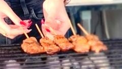 ผู้หญิงขายเนื้ออัพทูยู‼️ ร้านเนื้อย่างไม้ใหญ่ ที่ใครเห็นก็ต้องเบิกตาโต😳🤤