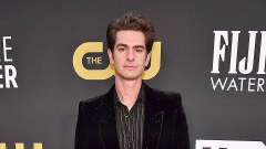 แฟชั่นสุดอลังของดาราดังทั่วโลก Critics' Choice Awords 2022