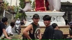 รูปปั้นเจ้าแม่กาลีสุดเจ๋งของอินโด