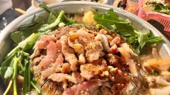 ฮอตสนั่นโซเชียล!ร้านหมูกระทะที่สาวๆหลายคนอยากไปลอง