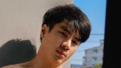 แซ่บมาก!! ส่องวาร์ป "บิว พศิษฐ์" นายแบบหน้าหล่อ กล้ามท้องแน่นสุดๆ