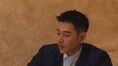 เปิดวาร์ปหนุ่ม "shine deng" นายแบบจีน กล้ามแน่น งานดีทุกมุม