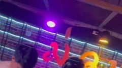 หนุ่มรีวิว "คาเฟ่ดังเชียงใหม่" จับเด็กเสิร์ฟถอดเสื้อ เปย์เงินกันว่อน