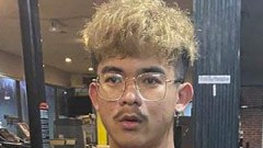 เปิดวาร์ปนักร้องหนุ่ม เปา อภิสิทธิ์ ซิกแพคแน่น ดีกรีทีมงานรถแห่