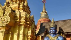 รู้แล้วคือที่ไหน!! รูปปั้นที่คนแห่แชร์ เก็บรายละเอียดครบ โผล่มาเป็นพวงๆ
