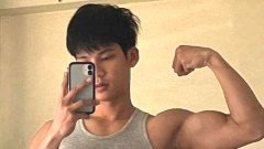 ชาวเน็ตกรี๊ด!! พี่เปรมคนดัง โชว์หุ่นหน้ากระจก อวดกล้ามแน่น กล้ามโต