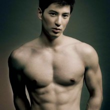 หล่อเข้มแข็ง หุๆ