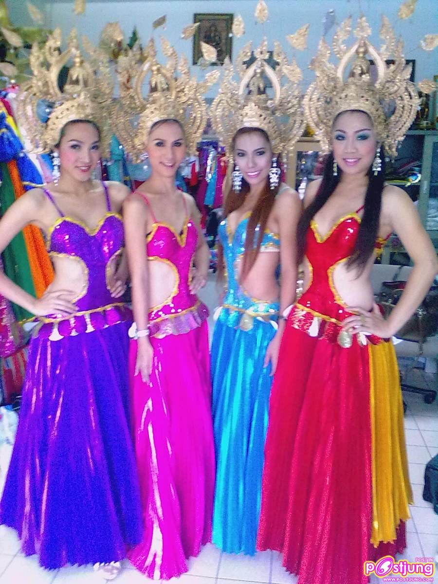 เอาความเป็นไทยมาเต็มร้อย