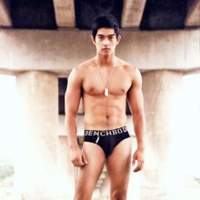 หล่อ ลาก เจงๆ