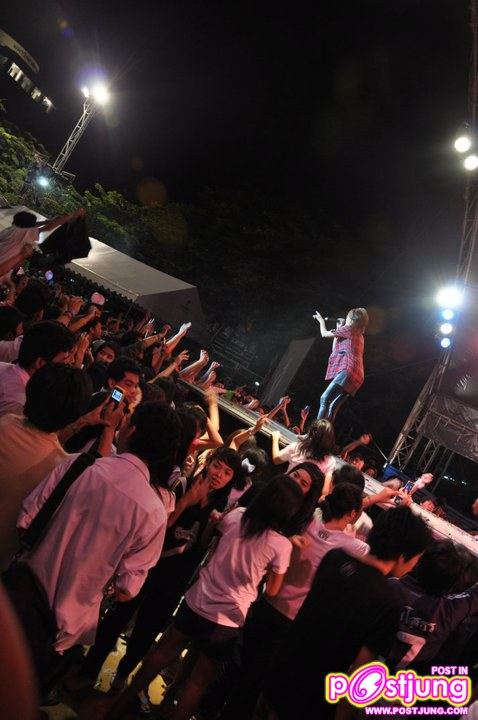 mini concert จาก Klear