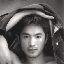 ตี๋หล่อเข้มสุดหล่อ