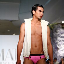 งานเดินแบบ Underwear AMAT