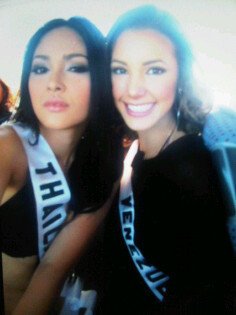 ประกบตัวแม่เวเนก็ไม่ตาย