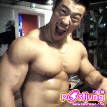 หนุ่มเพาะกายสองคนนี้เลือกใครดีน่ารกทั้งคู่