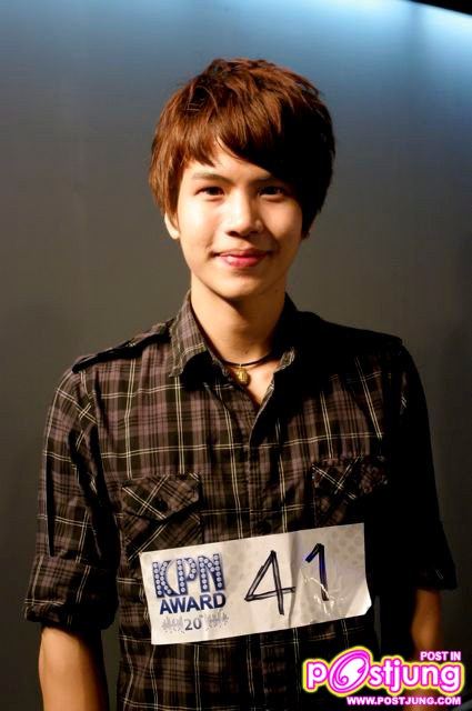 แบงค์ พัชรพงษ์ ณรงค์มานพ อายุ 21 ปี