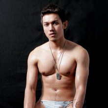 ศราวุฒิ ศิริดี และเพื่อน  สุดยอดทั้งหุ่น หน้า และเป้า