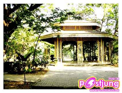 ศาลาสระแก้ว