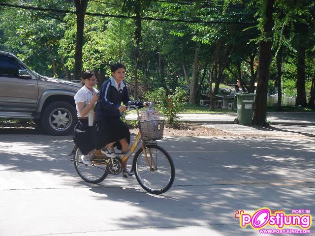 พาหนะหลักเด็กทับแก้ว