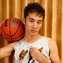 ตี๋ครึ่งลูกครึ่ง