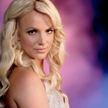 Britney โฆษณาน้ำหอม Radiance