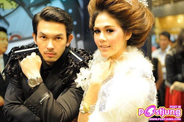 โชว์นาฬิกา