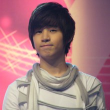 หนุ่มหน้าใส วัยน่ารัก