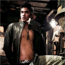 ดาราหนุ่มเข้มใหม่